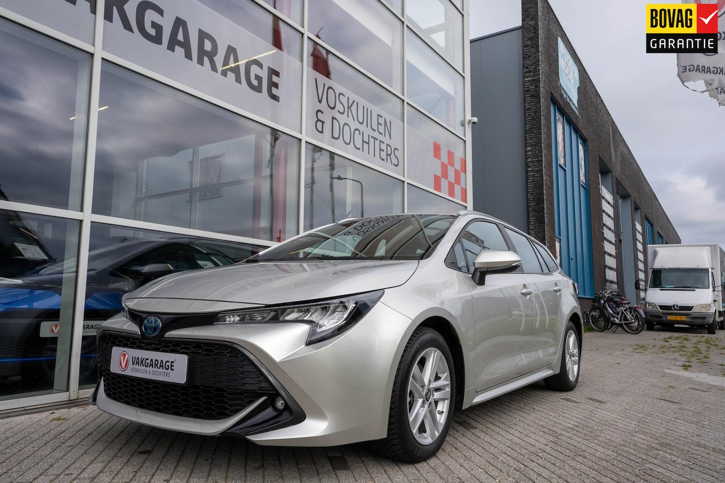 Toyota Corolla Touring Sports - 1.8 Hybrid Dynamic Parkpilot|Carplay|Stoelverwarming | - AutoWereld.nl