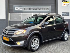 Dacia Sandero Stepway - 0.9 TCe Lauréate | AIRCO | 101dkm | TREKHAAK | NL AUTO |