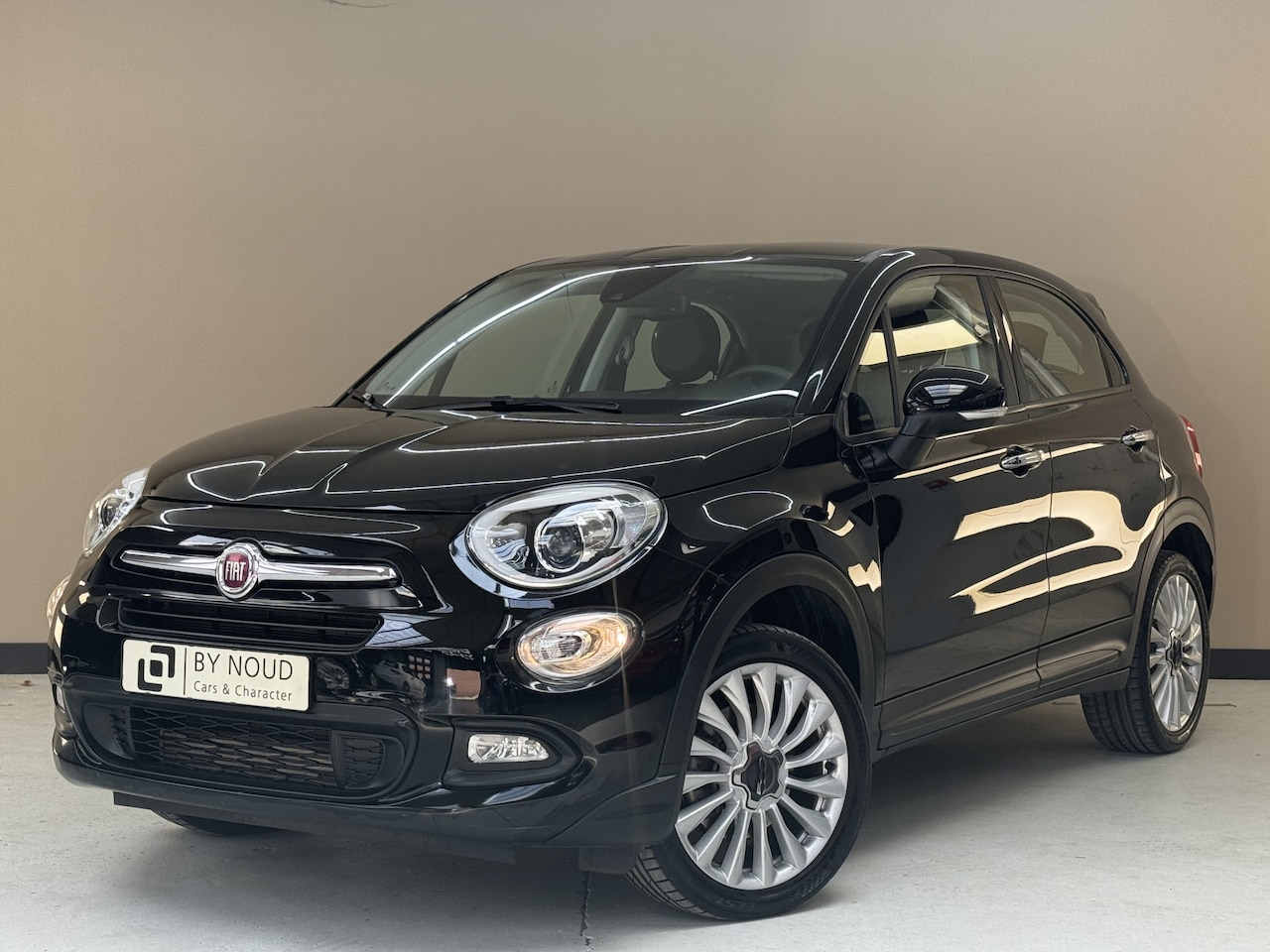 Fiat 500 X - 1.4 Turbo MultiAir Lounge 1.4 Turbo MultiAir Lounge, 140Pk, 2018, 2de eigenaar, Apple Carplay, NIeuwe Distributierie - AutoWereld.nl
