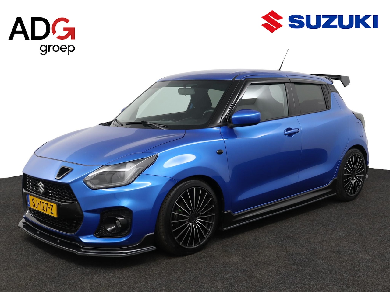 Suzuki Swift - 1.0 Select Boosterjet 136pk | Maxton bumperpakket | Unieke uitvoering! | Zie omschrijving - AutoWereld.nl