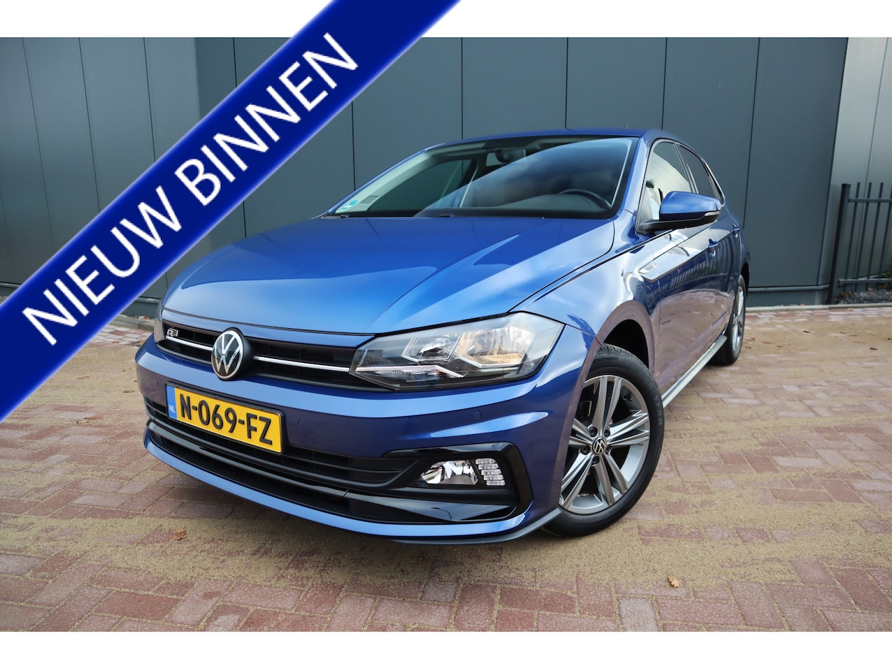 Volkswagen Polo - 1.0 TSI R-Line Edition Navigatie Apple Carplay/Android Pdc voor en achter Etc. - AutoWereld.nl