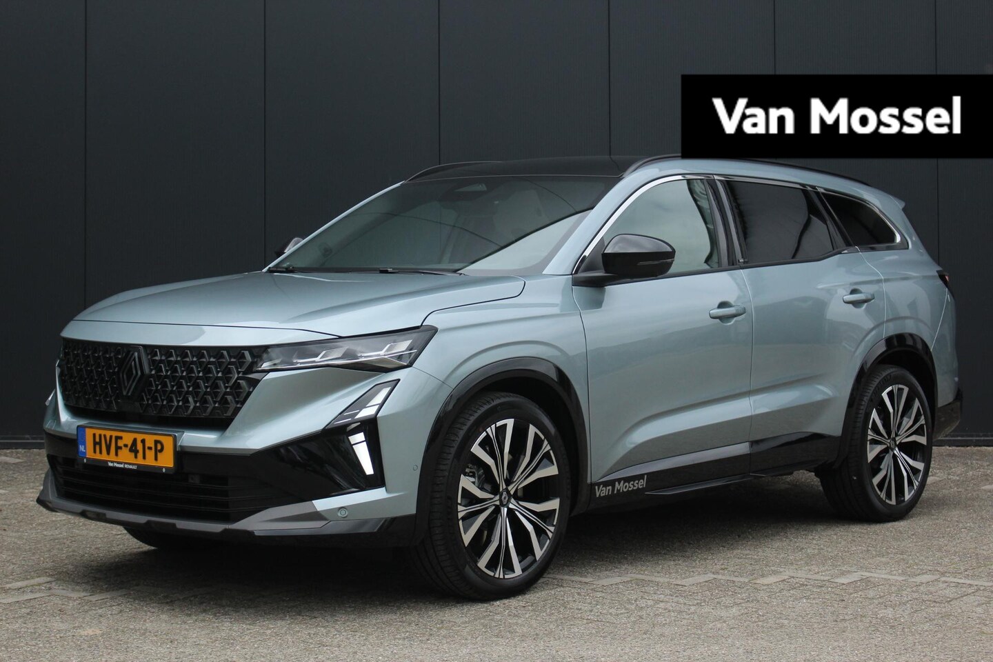 Renault Espace - E-Tech full hybrid 200Pk iconic 7p. | Solarbay panoramadak | Google Navigatie | Draadloze - AutoWereld.nl