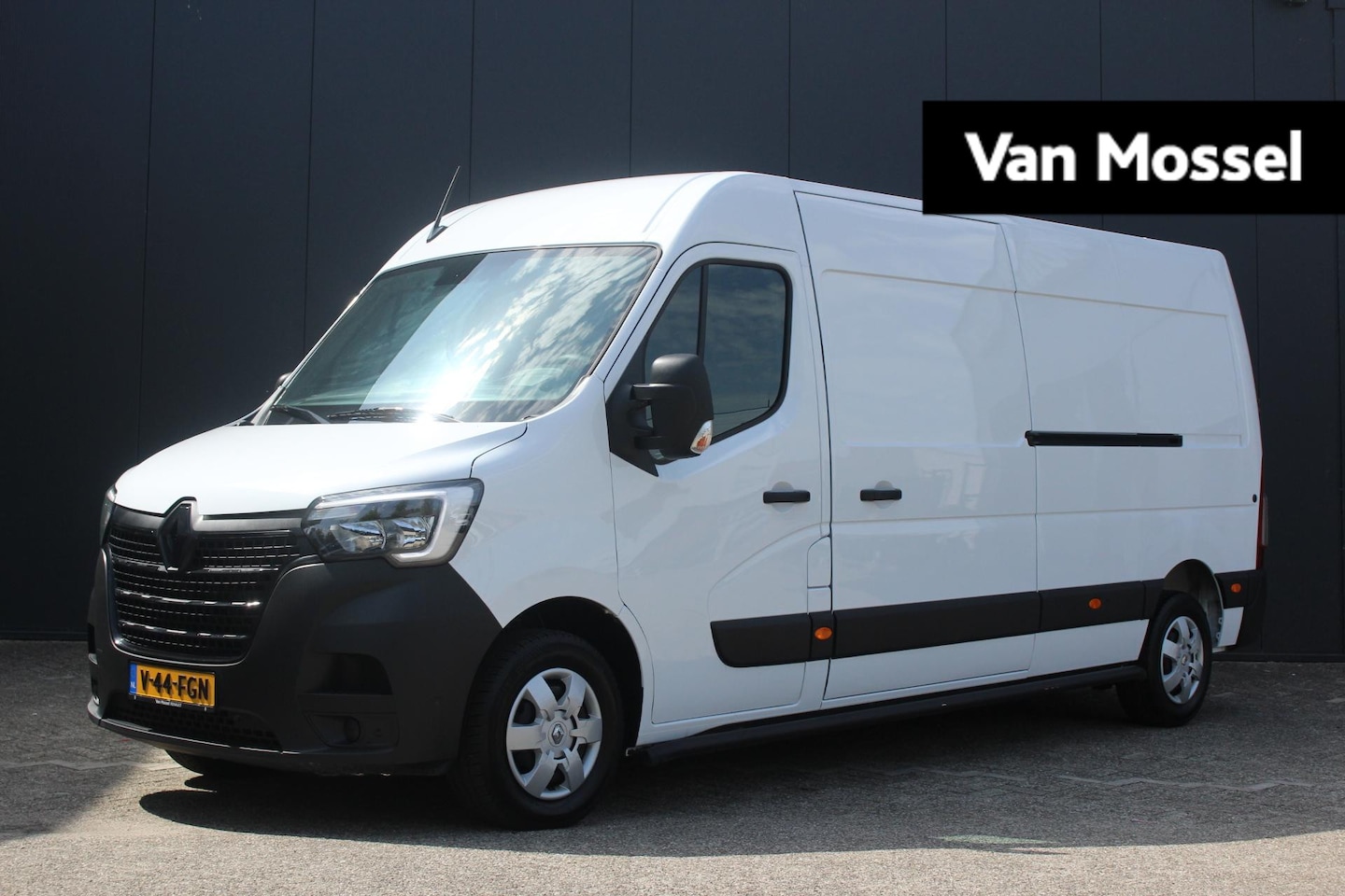 Renault Master - T35 2.3 dCi 180Pk L3H2 Energy Work Edition | Navigatie | Parkeersensoren & Camera | Side B - AutoWereld.nl