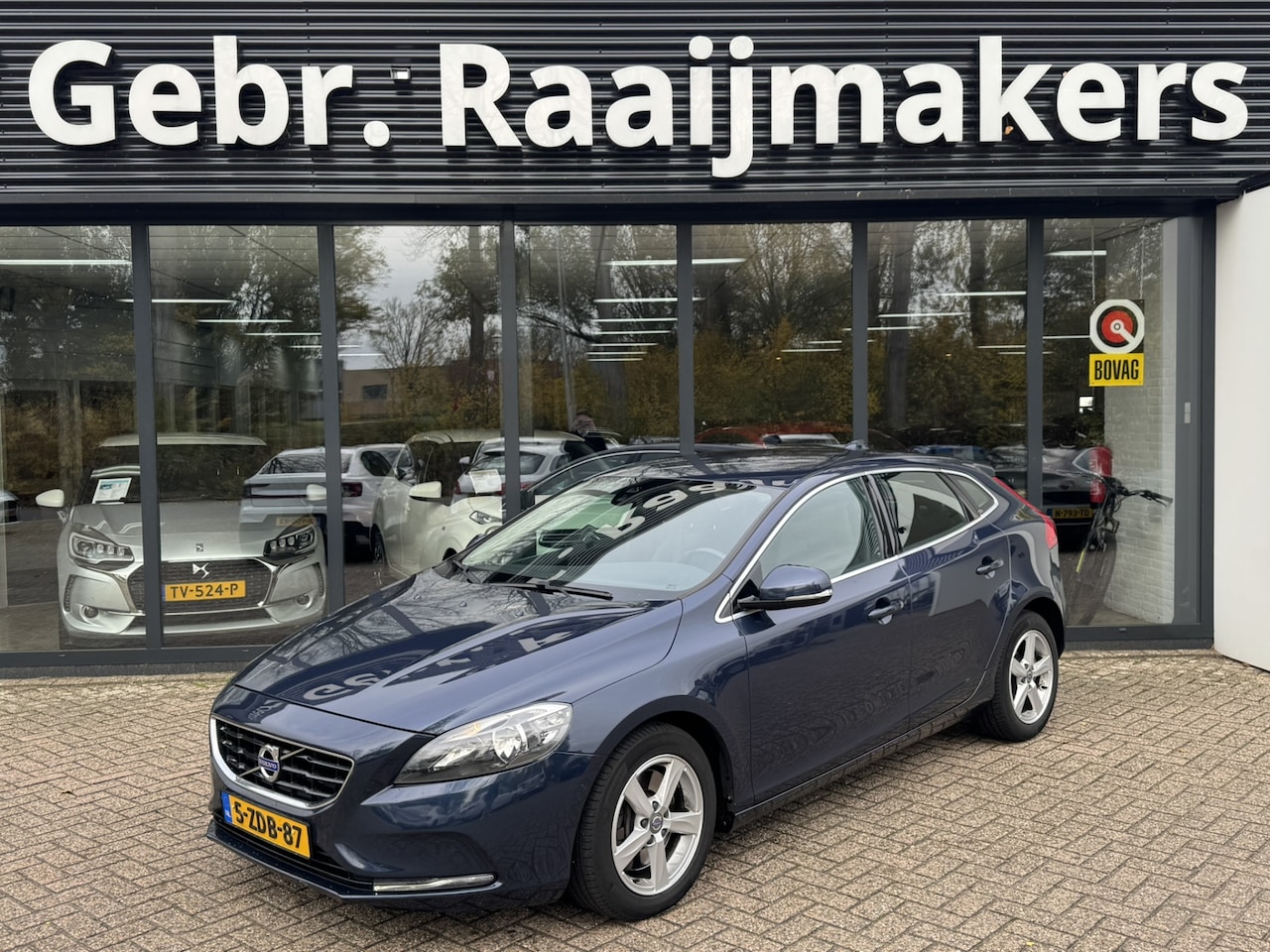 Volvo V40 - 2.0 D4 191pk Summum *Leder*Navi*EXPORTPRIJS* - AutoWereld.nl