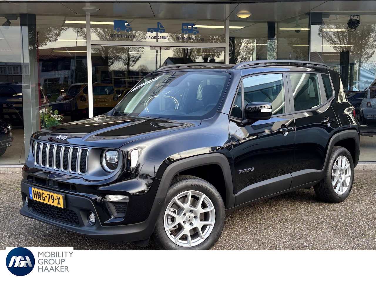 Jeep Renegade - 4xe 190 Plug-in Hybrid Electric S | Winter Pakket | Camera | Adaptive cruise | Carplay | L - AutoWereld.nl