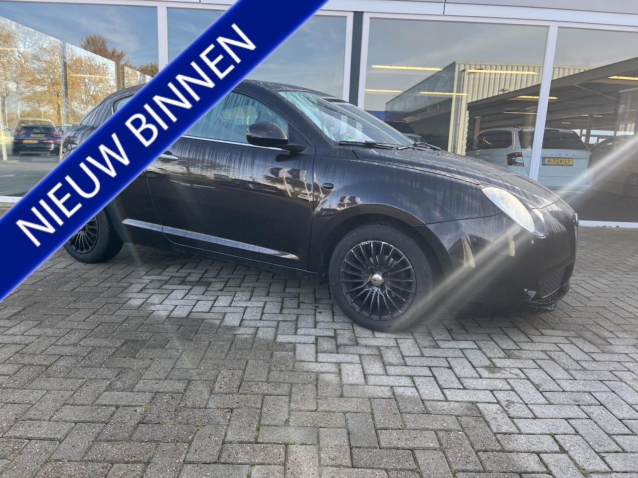 Alfa Romeo MiTo - 1.4 Distinctive / Nav / Lmv / Clima - AutoWereld.nl