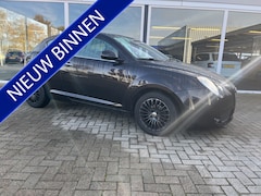 Alfa Romeo MiTo - 1.4 Distinctive / Nav / Lmv / Clima