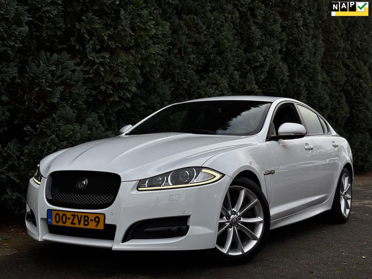 Jaguar XF - 3.0D S | 1e Eigenaar - AutoWereld.nl