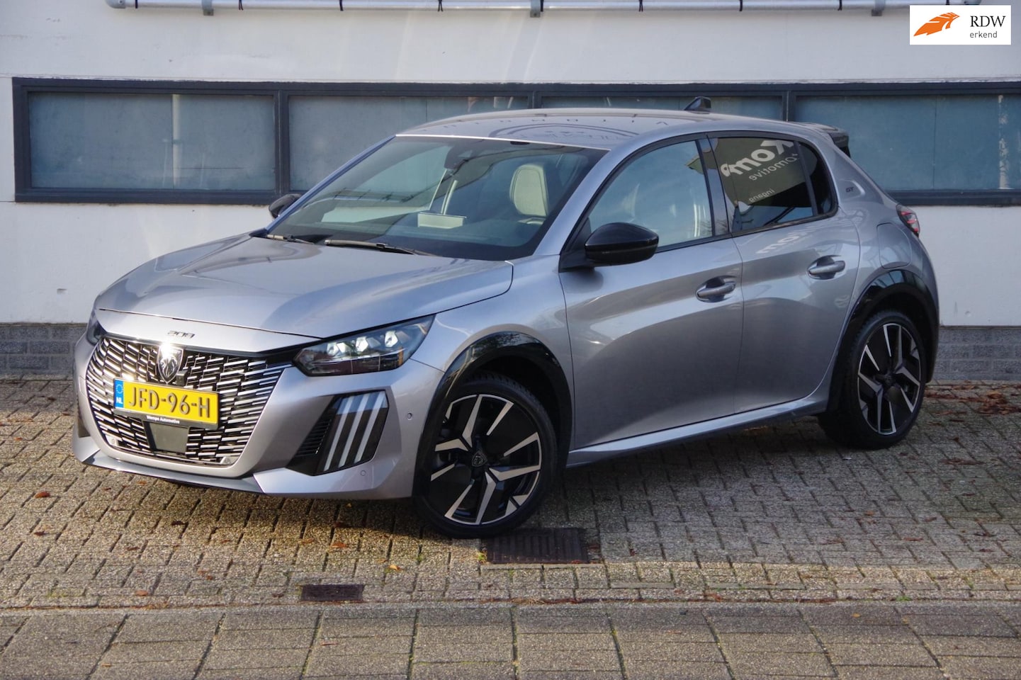 Peugeot 208 - Hybrid 136 e-DCS6 GT /Nieuwstaat/ Carplay/ Automaat/ - AutoWereld.nl