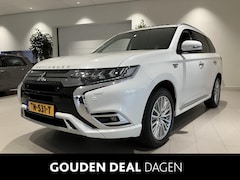 Mitsubishi Outlander - 2.4 PHEV Intense+ 224 PK | Panoramadak | Trekhaak | Stuurwielverwarming | Achteruitrijcame
