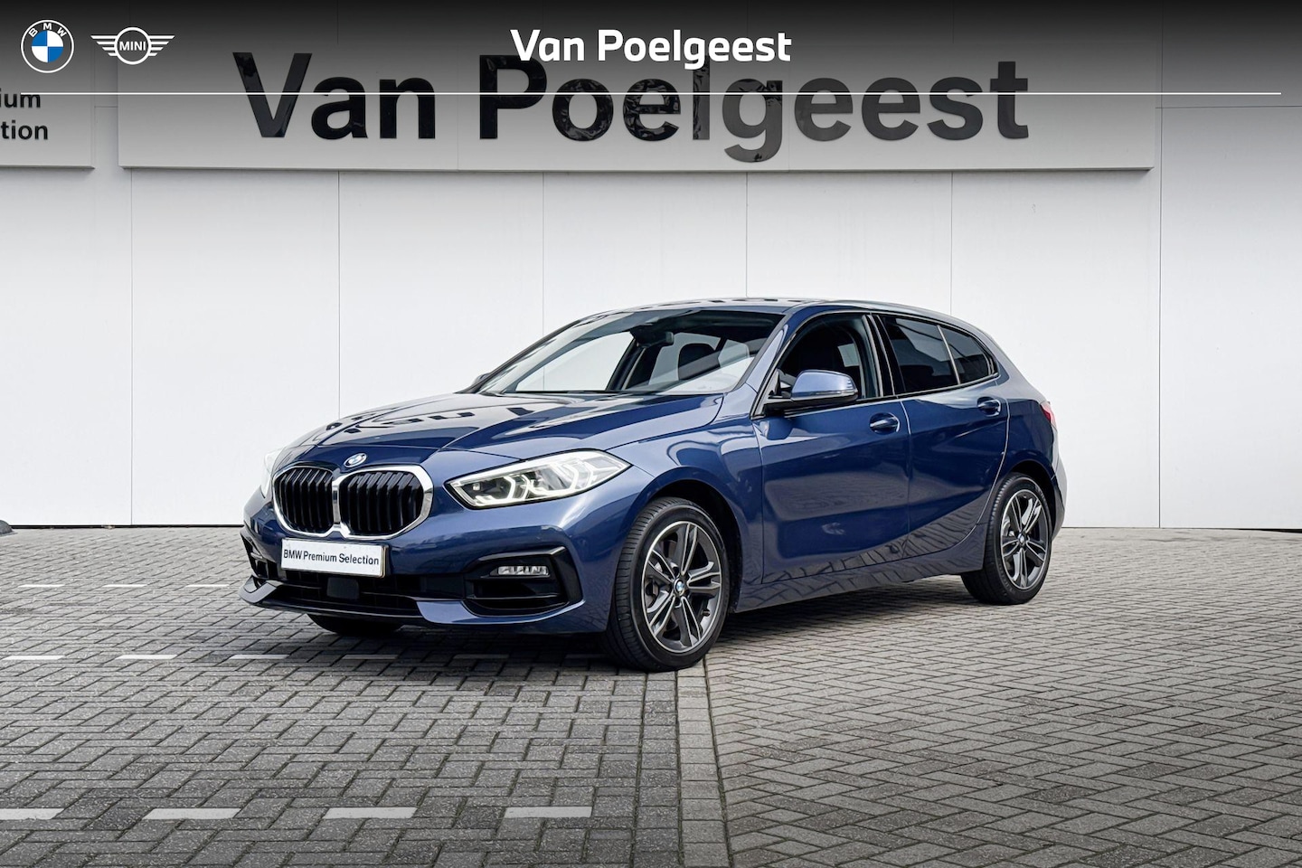BMW 1-serie - 120i Sport Line | Panoramadak | - AutoWereld.nl