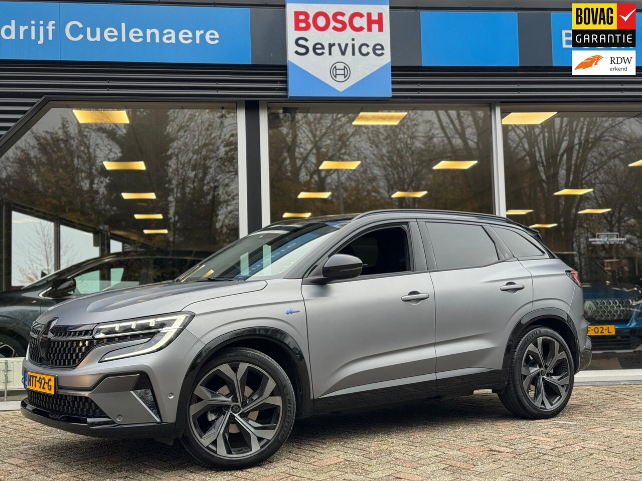 Renault Austral - TCe 160 EDC mild hybrid techno esprit Alpine Mat grijs / Trekhaak afn. / 1.800 KG Trekg. / - AutoWereld.nl