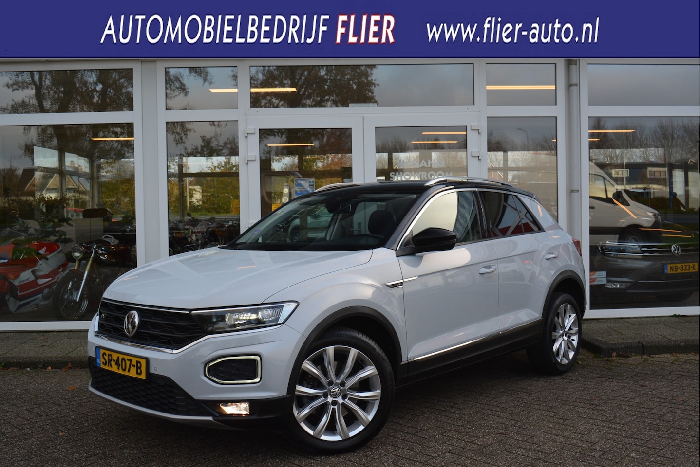 Volkswagen T-Roc - 1.5 TSI 150PK Sport R-Line | Orig. NL | NAP | ACC | Adaptive - AutoWereld.nl