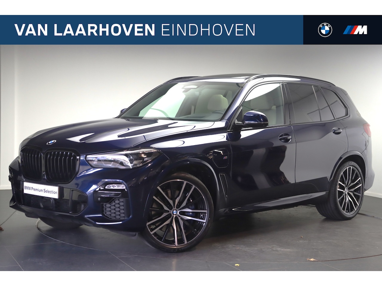 BMW X5 - xDrive45e High Executive M Sport Automaat / Panoramadak / Soft Close / Adaptive Air Suspen - AutoWereld.nl