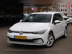 Volkswagen Golf - 1.0 TSI Life Business/ACC/Winterpakket/Sfeer/Carplay/Lane
