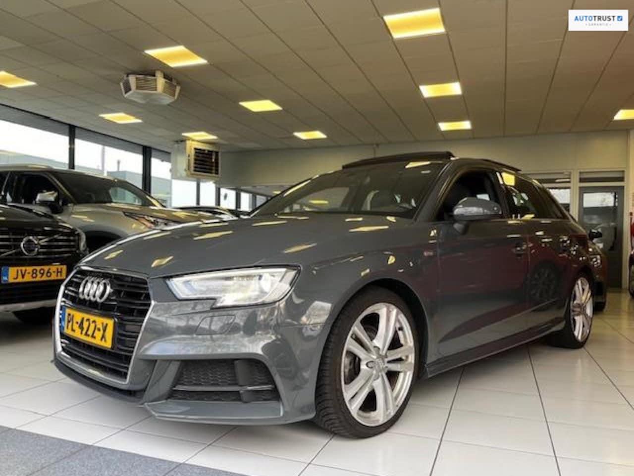 Audi A3 Sportback - 1.4 TFSI CoD Sport S Line Edition/Panoramadak/Apple Carplay/Automaat/Navi/Cruise/Airco - AutoWereld.nl