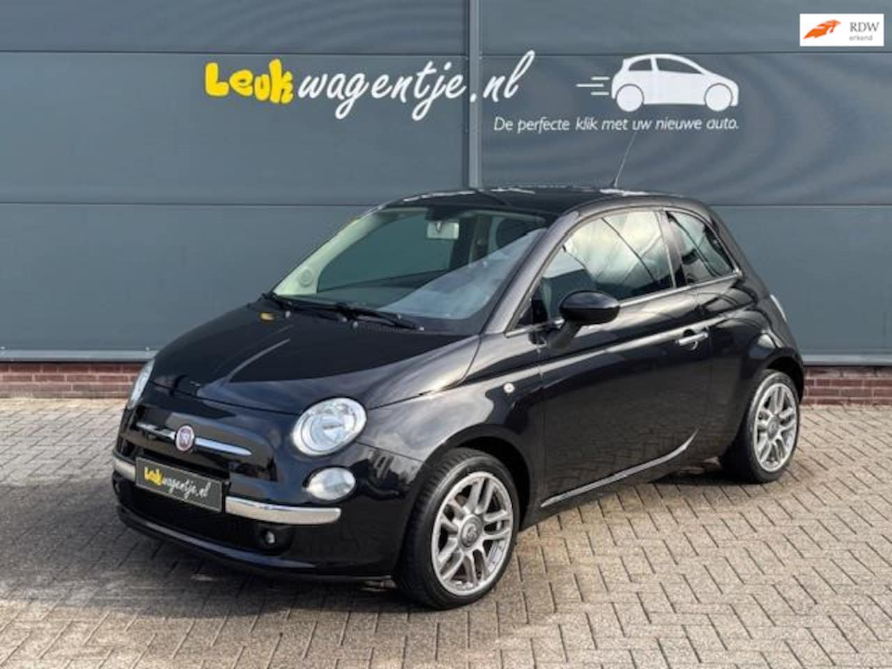 Fiat 500 - 1.2 Lounge *unieke 16 inch velgen *airco *panorama - AutoWereld.nl
