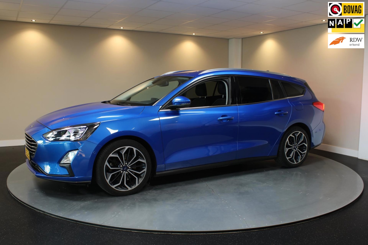 Ford Focus Wagon - 1.0 EcoBoost Titanium Business *Stoel/Stuurverw.* Carplay|B&O|Dealer OH - AutoWereld.nl