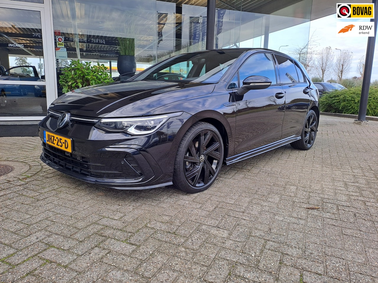 Volkswagen Golf - 1.5 eTSI R-Line 1.5 eTSI R-Line NIEUWSTAAT - AutoWereld.nl