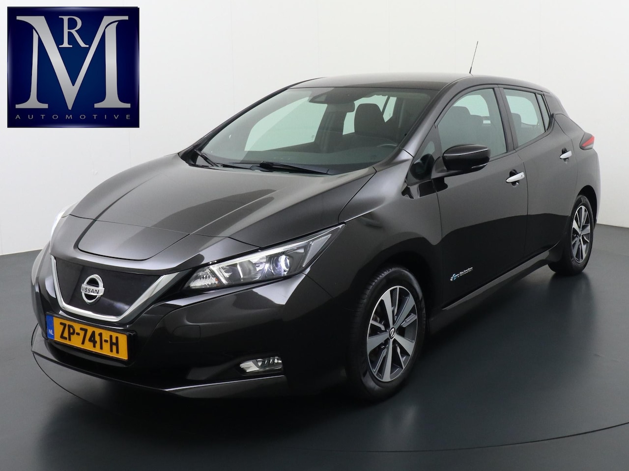 Nissan LEAF - Acenta 40 kWh SOH 88% CAMERA | DODE HOEK | RIJKLAARPRIJS INCL. 12 MND BOVAG GARANTIE - AutoWereld.nl