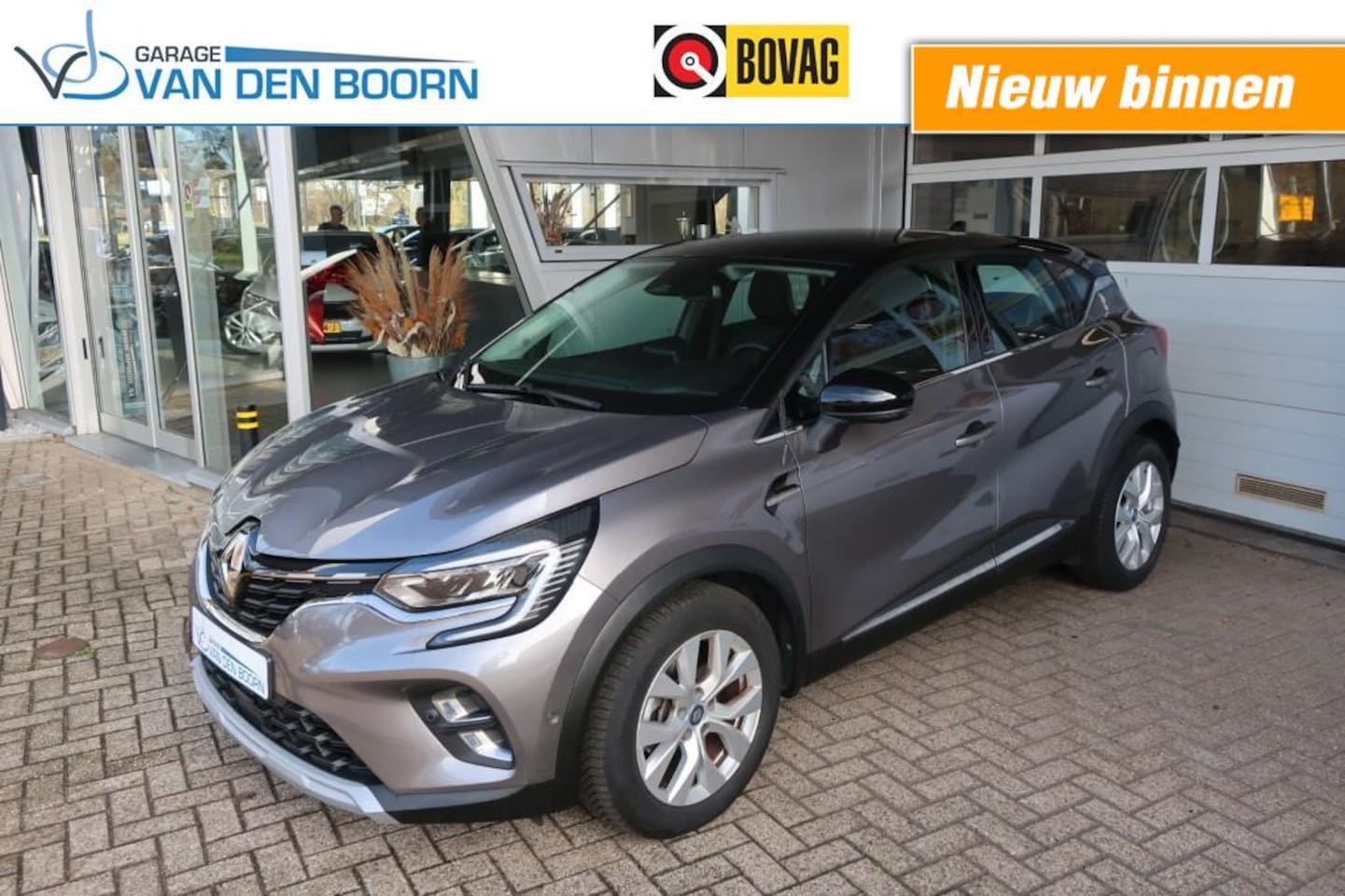 Renault Captur - 1.6 E-TECH HYBRID, All Season Banden, Apple Carplay/ Android Auto, etc. - AutoWereld.nl