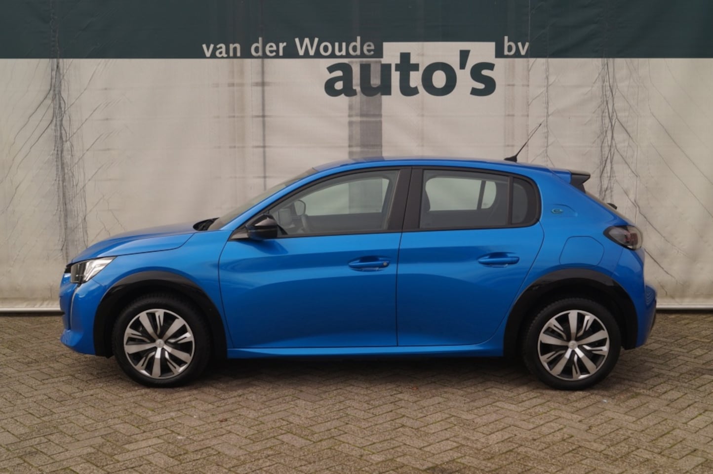 Peugeot e-208 - EV Active 50kWh Automaat -NAVI-ECC-CARPLAY- - AutoWereld.nl