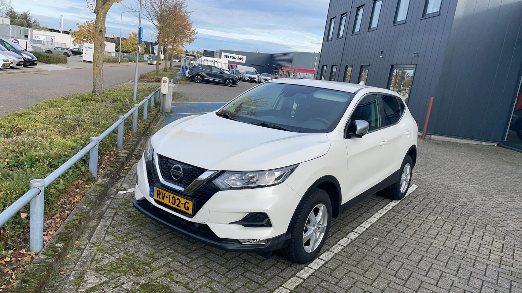 Nissan Qashqai - 1.2 Acenta Navigatie |1e eigenaar - AutoWereld.nl