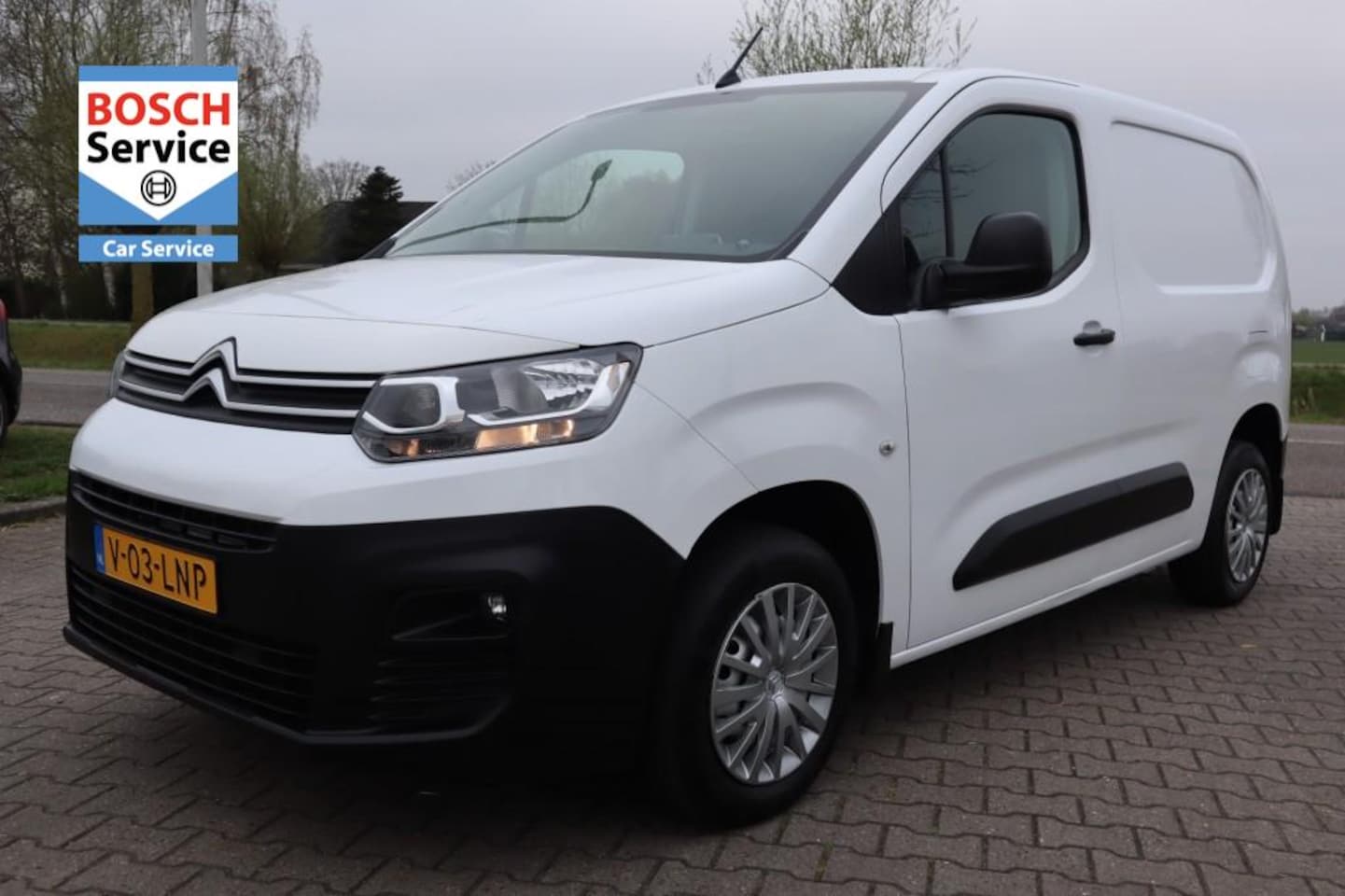 Citroën Berlingo - 1.2 PURETECH CLUB 3-PERS - AutoWereld.nl