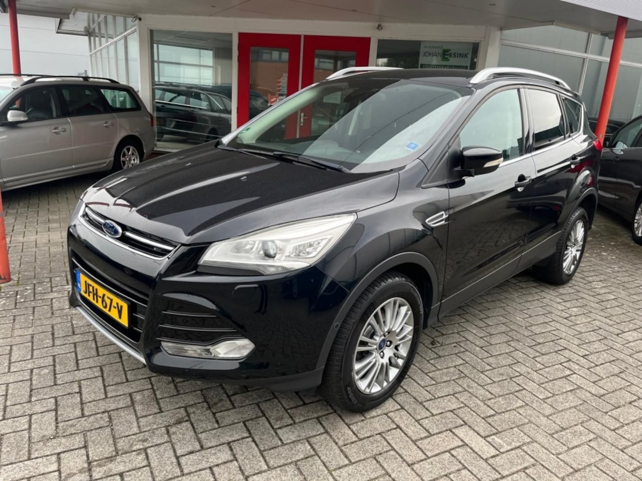 Ford Kuga - 1.6 150PK EcoBoost Titanium NIEUWE DISTRIBUTIERIEM MET WATERPOMP - AutoWereld.nl