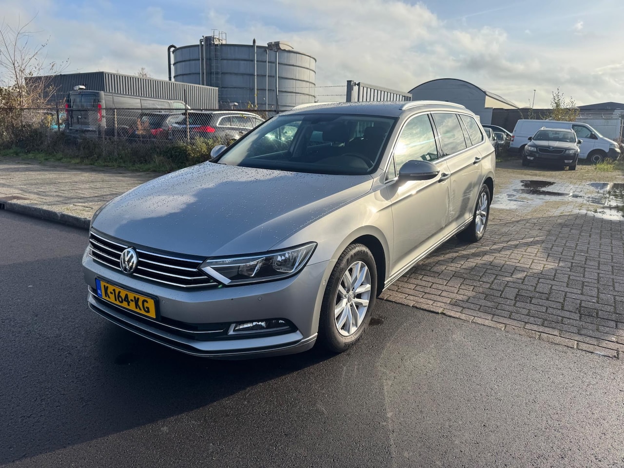 Volkswagen Passat Variant - 1.6 TDI Connected Series Plus 1.6 TDI Connected Series Plus - AutoWereld.nl