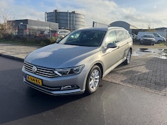 Volkswagen Passat Variant - 1.6 TDI Connected Series Plus