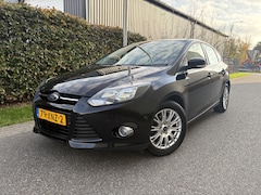 Ford Focus - 1.0 EcoBoost Lease Titanium / 5-DEURS / NAVI / AIRCO
