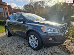 Volvo XC60 - 2.4 D5 AWD AUTOMAAT/navi/CRUISE/airco