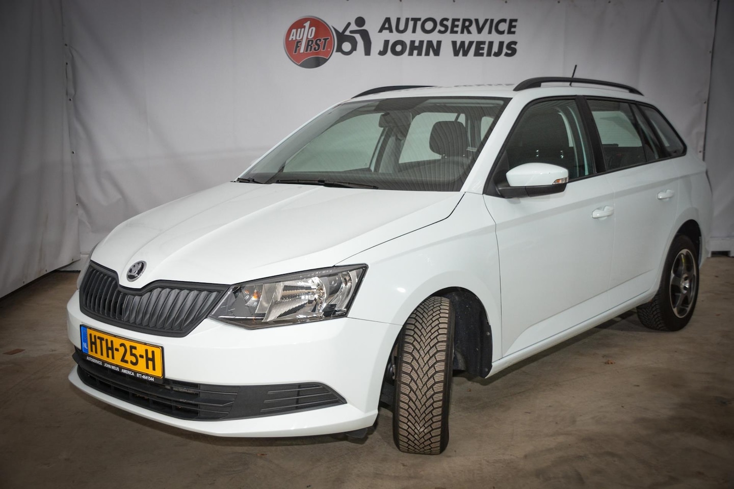 Skoda Fabia - 1.0 TSI Stationwagen, parkeerhulp, airco - AutoWereld.nl