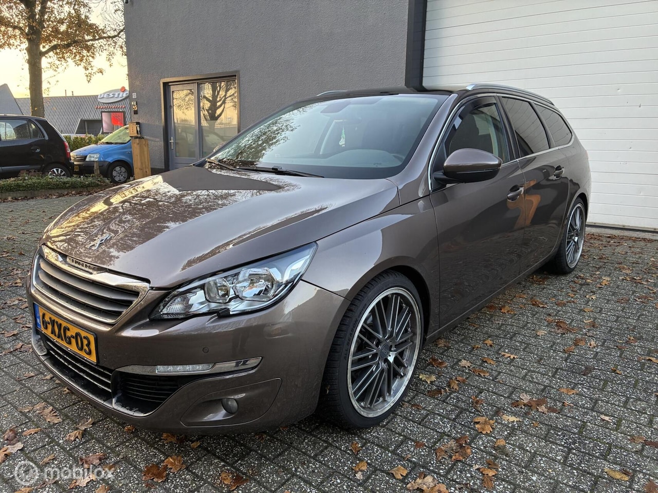 Peugeot 308 SW - 1.6 BlueHDI Blue Lease Executive /cruise/park - AutoWereld.nl
