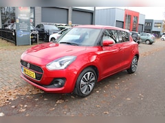 Suzuki Swift - 1.0 Stijl Smart Hybrid