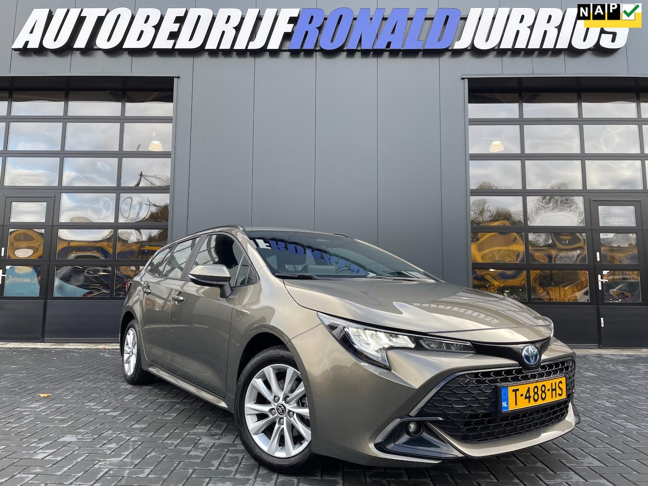 Toyota Corolla Touring Sports - Hybrid 140 Active NL.Auto/Camera/1Ste Eigenaar/Carplay/Climatronic/Navigatie/Fabrieksgaran - AutoWereld.nl