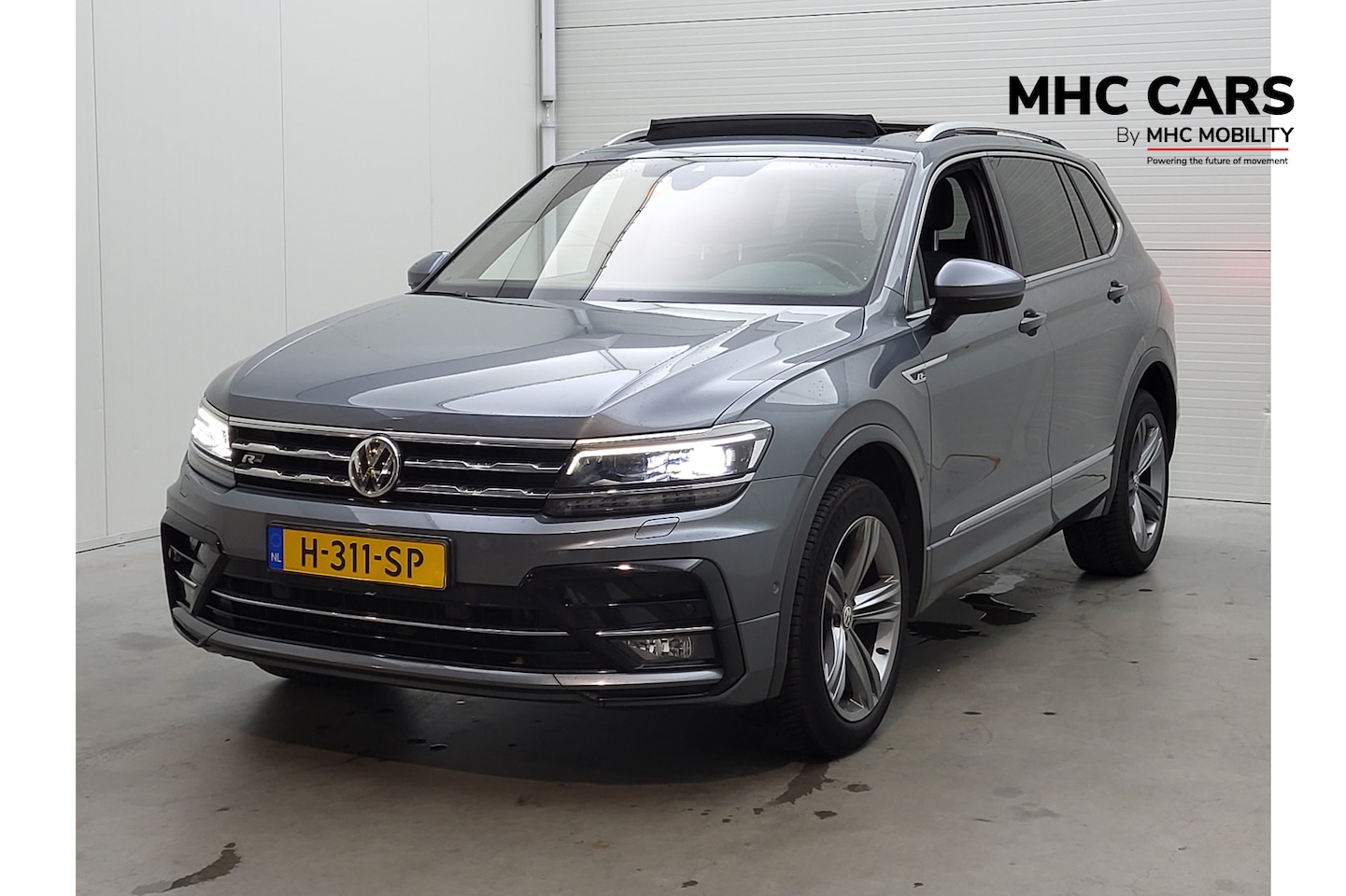 Volkswagen Tiguan Allspace - 1.5 TSI Highline Business R 7p. | Panoramadak | Winterpakket |* - AutoWereld.nl