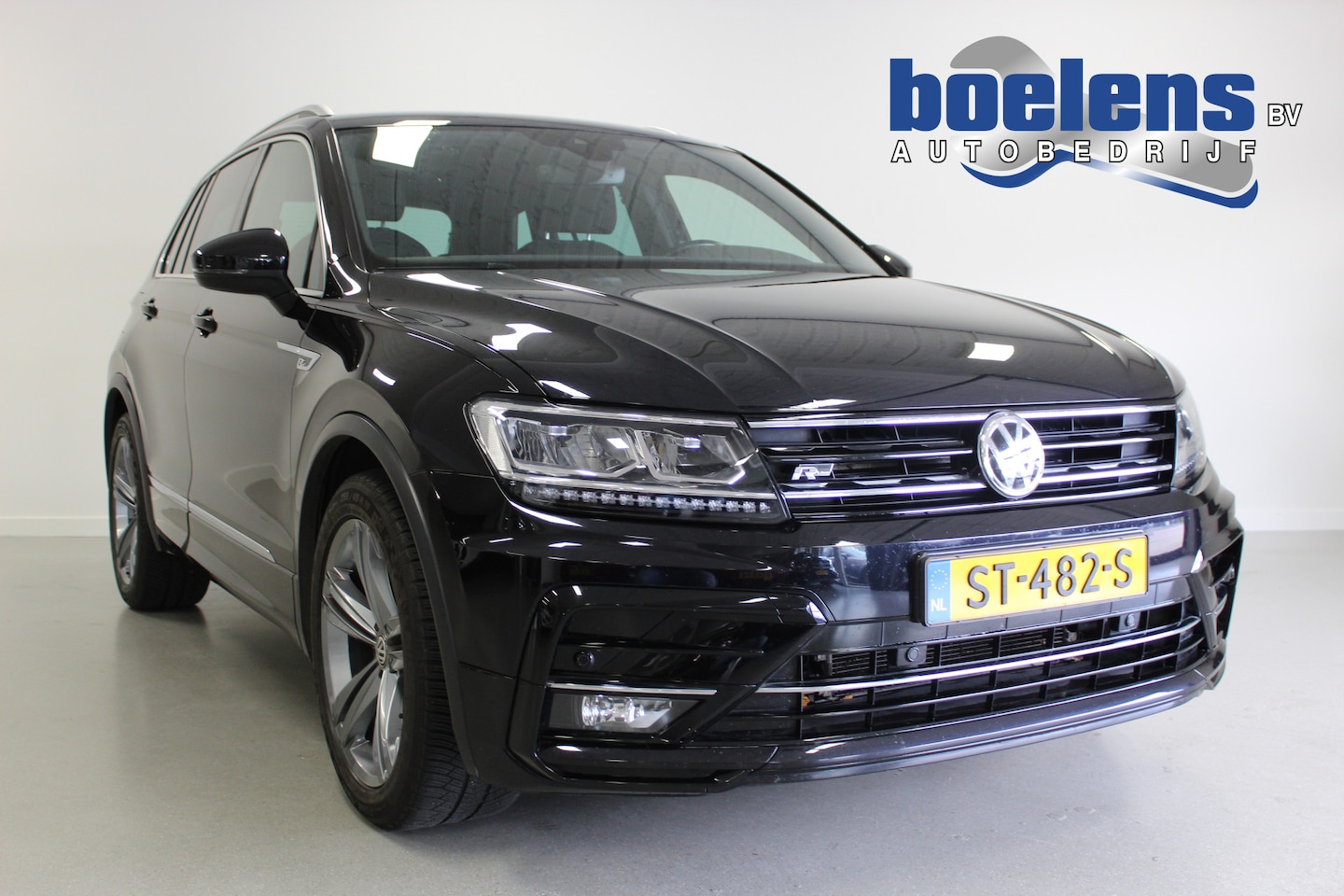 Volkswagen Tiguan - 1.4 TSI ACT Highline Business R | WEGKL-TRHAAK | ACC | 19'LMV | CARPLAY | DAB-RADIO | NAVI - AutoWereld.nl