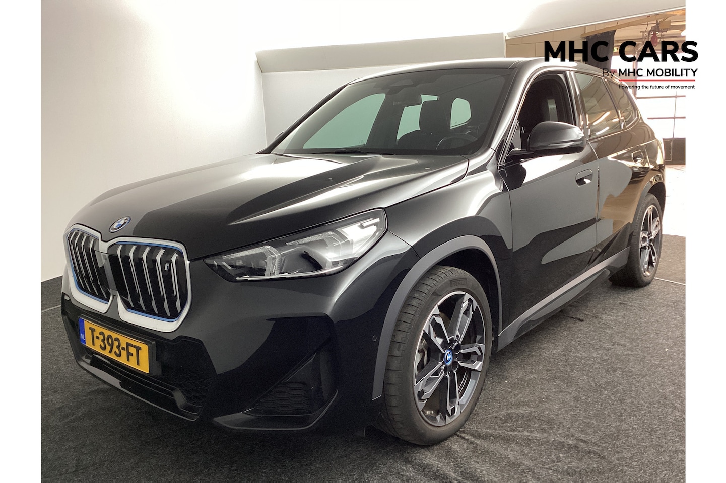 BMW iX1 - xDrive30 Launch Edition 67 kWh | ACC | Panoramadak | M pakket |* - AutoWereld.nl
