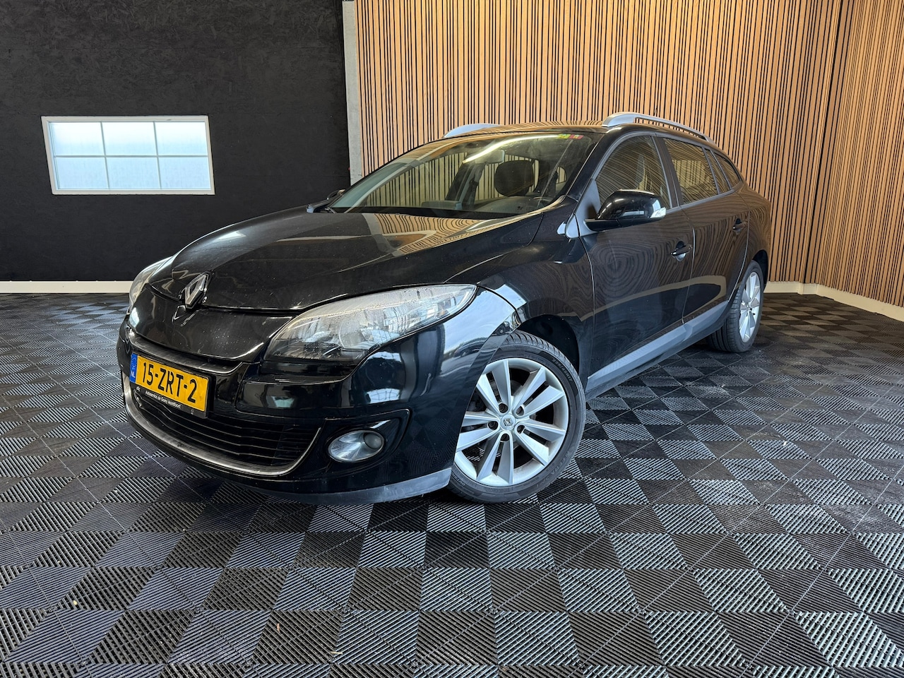 Renault Mégane Estate - 1.5 dCi Expression Airco Export - AutoWereld.nl
