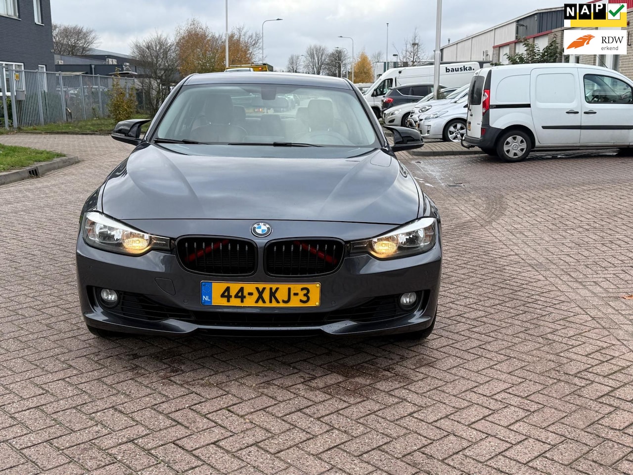 BMW 3-serie - 320i Executive 320i Executive - AutoWereld.nl