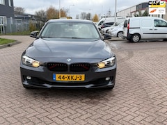 BMW 3-serie - 320i Executive