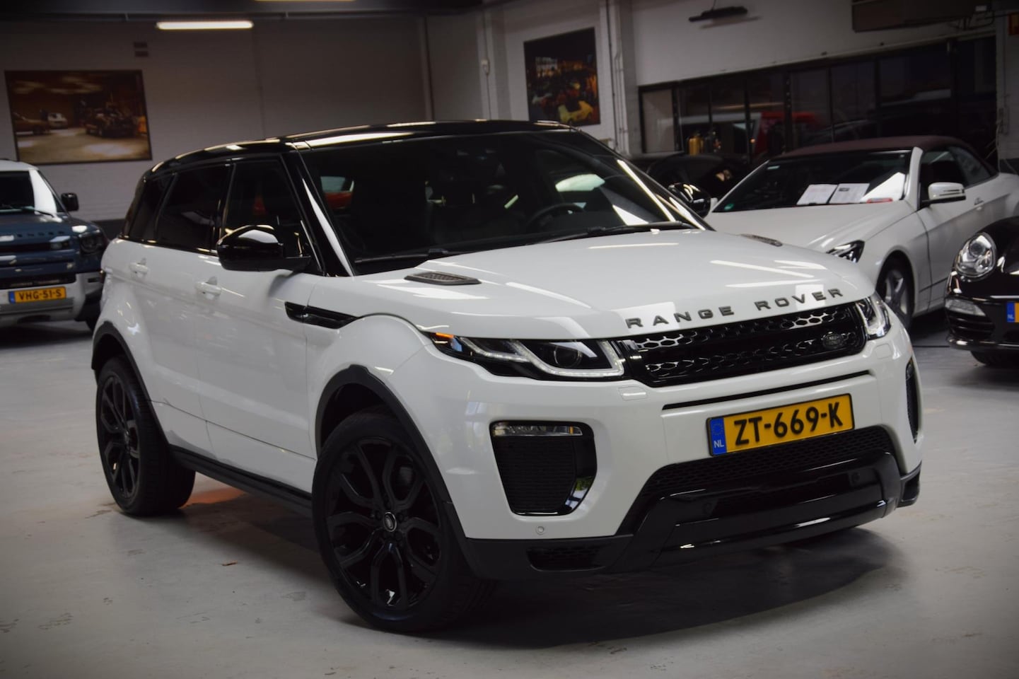 Land Rover Range Rover Evoque - 2.0 Si4 HSE Dynamic Panoramadak|Facelift|241pk!|Navi|Leder|Dealer Onderhouden - AutoWereld.nl