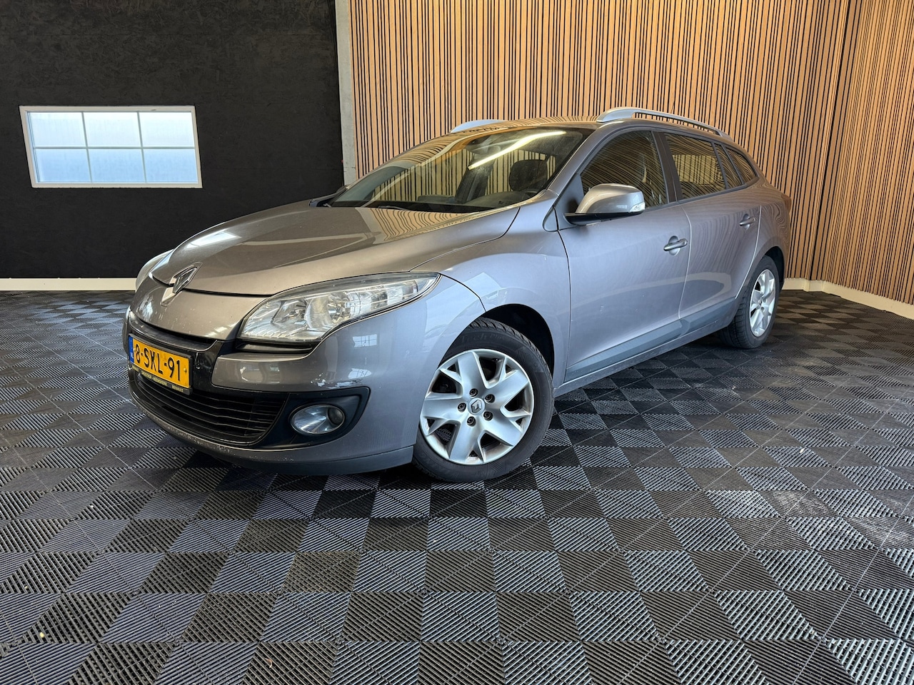 Renault Mégane Estate - 1.5 dCi Dynamique Airco Export - AutoWereld.nl