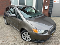 Mitsubishi Colt - 1.1 Inbusiness / Cruise / Airco / Stoelverwarming / LM