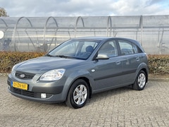 Kia Rio - 1.4 97pk HB X 5-drs *airco, radio/cd, trekhaak