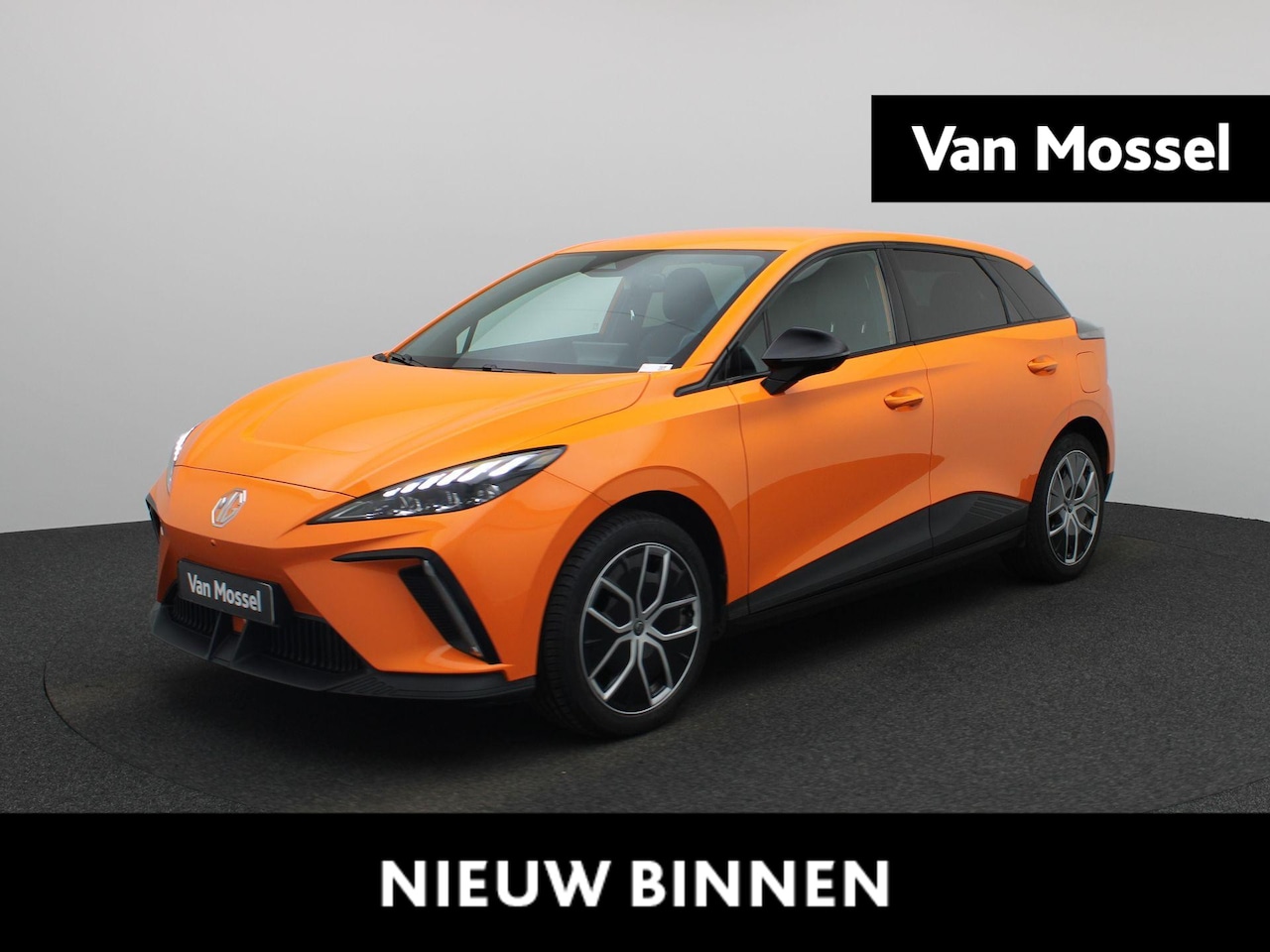 MG 4 - MG4 64 kWh Luxury - AutoWereld.nl