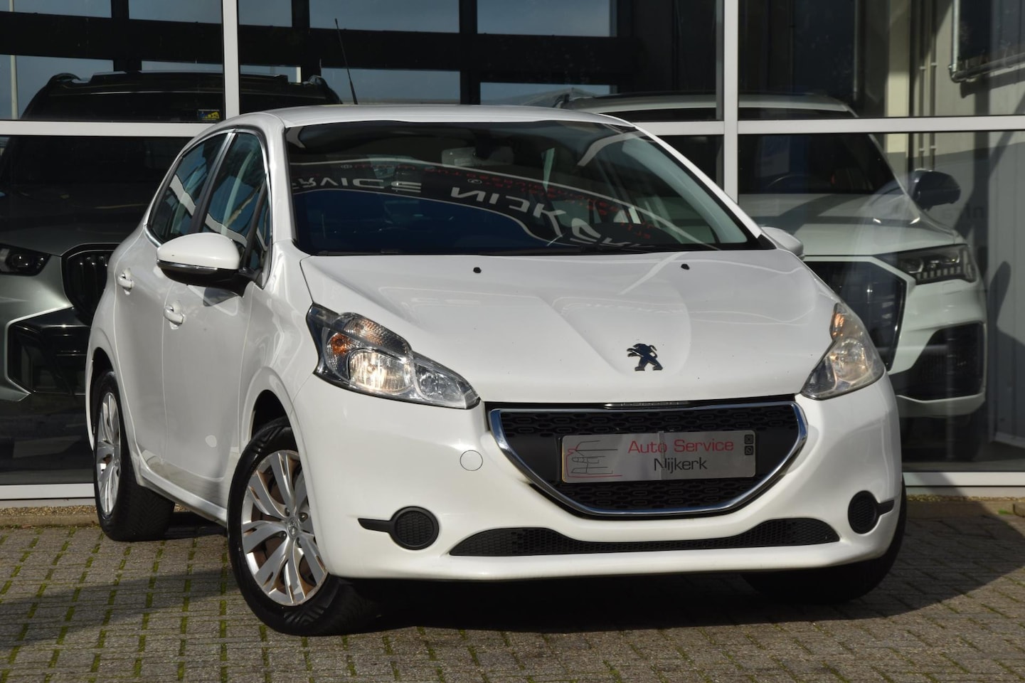 Peugeot 208 - 1.2 VTi Active Airco Elek. Ramen Apk 1ste Eigenaar - AutoWereld.nl