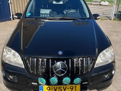 Mercedes-Benz M-klasse - 320 CDI grijs kenteken